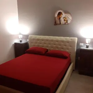 https://la-casa-di-tina.lecce-hotels.com